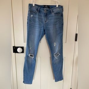 Hollister ripped skinny jeans